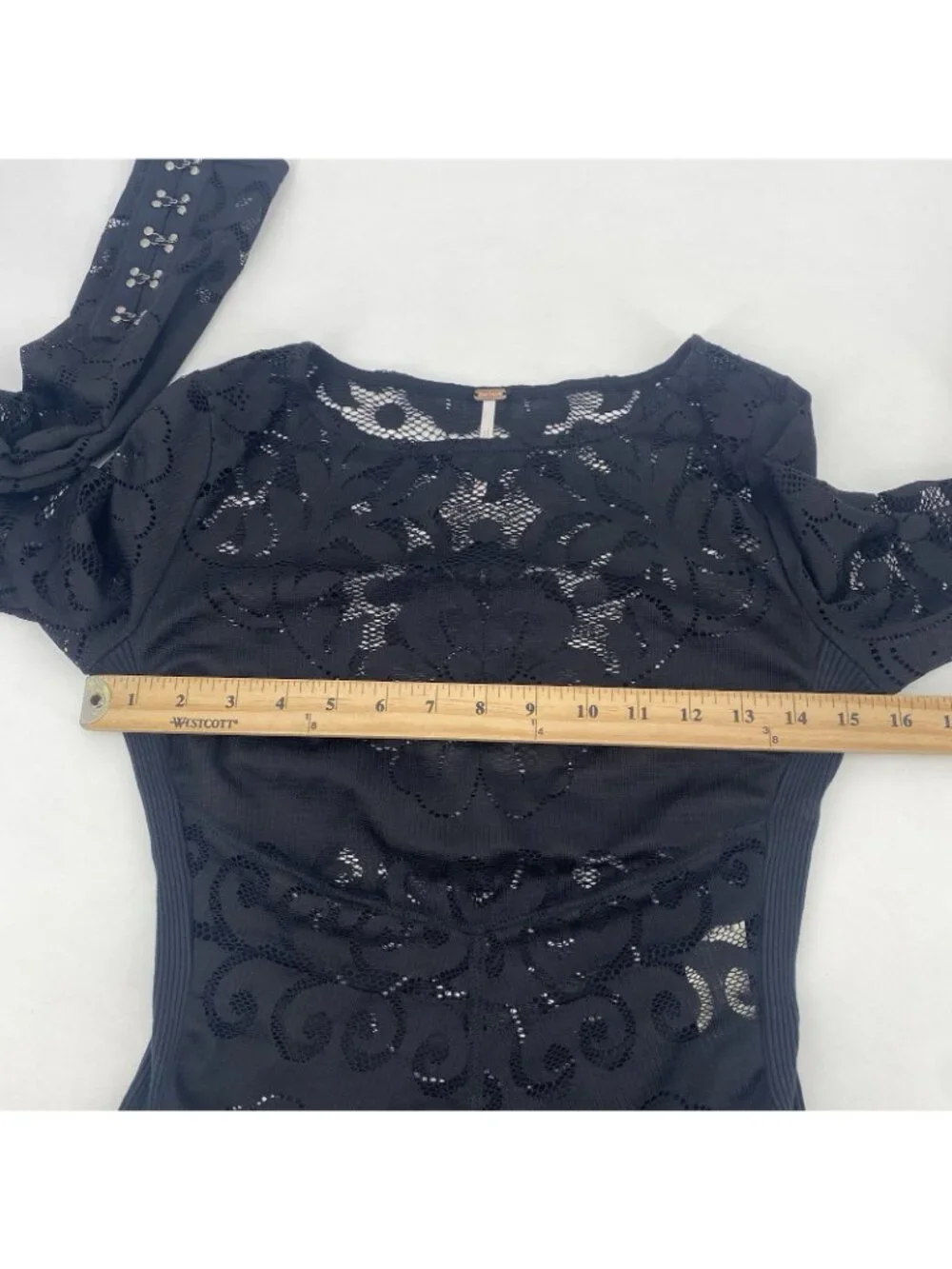 Free People Wild Roses Hook & Eye Cuff Lace Fitted Long Sleeve Top XS